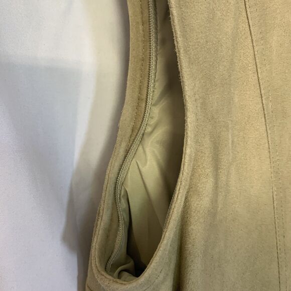 St. John Sport Womens Small Goat Suede Vest Tan EUC - Picture 5 of 12